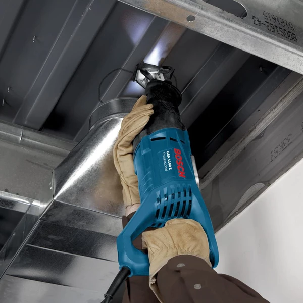 Scie Sabre Et Scie Alligator Scie Sabre Bosch Filaire GSA 1100 E 1100 W Avec Coffret De Transport 4 Scie Sabre Et Scie Alligator Scie Sabre Bosch Filaire GSA 1100 E 1100 W Avec Coffret De Transport – Image 4