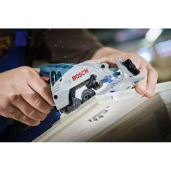 Scie Circulaire Sans Fil Bosch GKS 12V-26 Professional (sans Batterie) -Électroportatif et pneumatique Soldes a a gks 10 8v li d4s7163 2