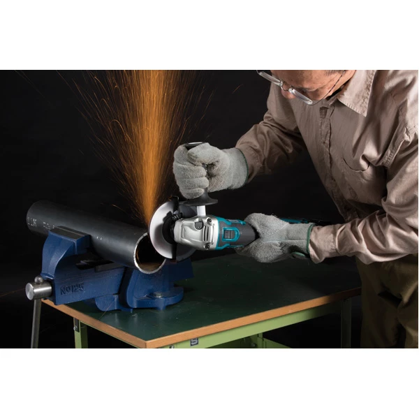 Meuleuse Sans Fil Meuleuse Diamètre 125 Mm 18V 2 Batteries Li-ion 5Ah Makita DGA506RTJ 2 Meuleuse Sans Fil Meuleuse Diamètre 125 Mm 18V 2 Batteries Li-ion 5Ah Makita DGA506RTJ – Image 2