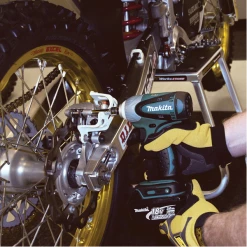 Boulonneuses à Choc Boulonneuse à Chocs 18 V Li-Ion 230 Nm 0088381076777 Makita DTW251Z