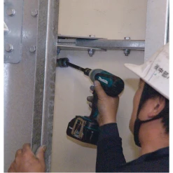 Boulonneuses à Choc Boulonneuse à Chocs 18 V Li-Ion 230 Nm 0088381076777 Makita DTW251Z -Électroportatif et pneumatique Soldes imageproduct355349 4