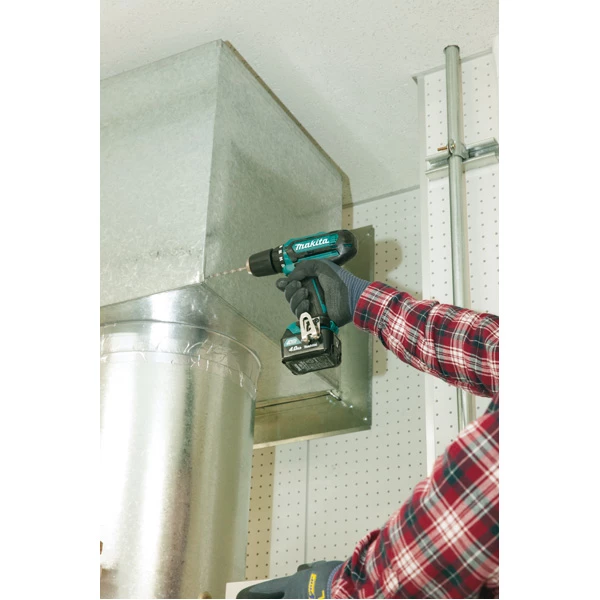 Visseuse Sans Fil Perceuse Visseuse DF333DWAE 10,8 V Li-Ion 2 Ah CXT Ø 10 Mm Makita 5 Visseuse Sans Fil Perceuse Visseuse DF333DWAE 10,8 V Li-Ion 2 Ah CXT Ø 10 Mm Makita – Image 5